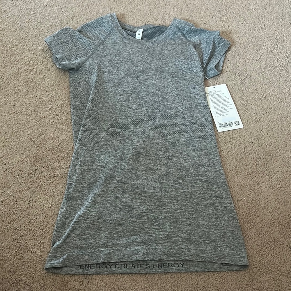 Lululemon swiftly tech short sleeve 2.0 NEW WITH TAGS